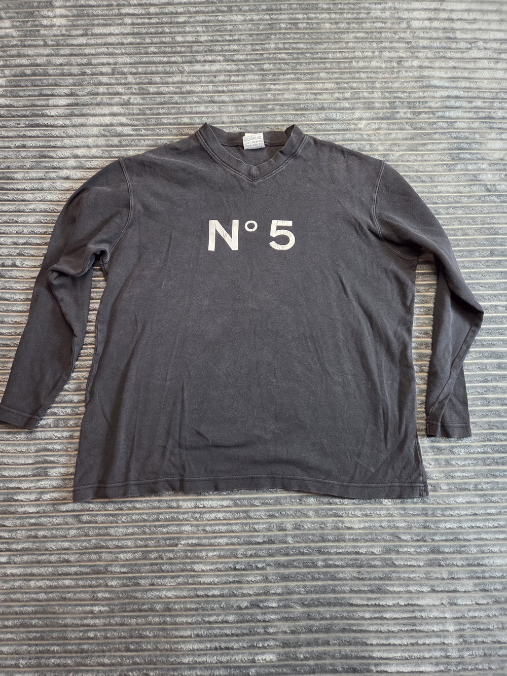 Vintage CHANEL Long Sleeve N°5 Tee - Black & White